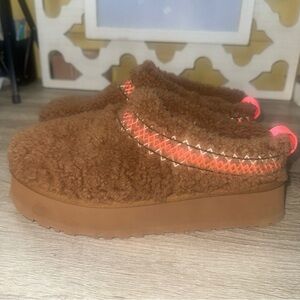 Ugg Tazz Braid Platform Slippers Hardwood Size 8